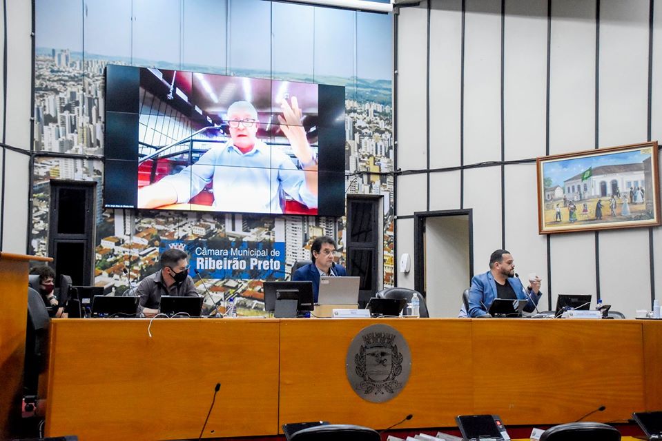 Assistente do secretário não tem conhecimento de atividades na pasta