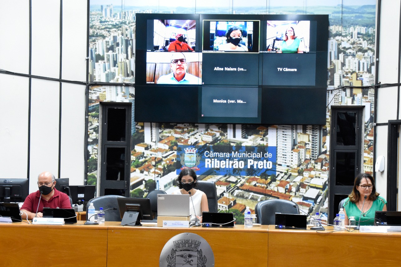 Instalada comissão de estudos que irá acompanhar a volta às aulas