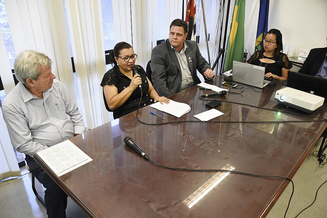 CEE discute anteprojeto do uso e regulamentação do Calçadão