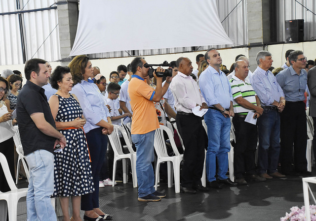 Vereadores participam de missa em homenagem ao 20º aniversário da ADEVIRP