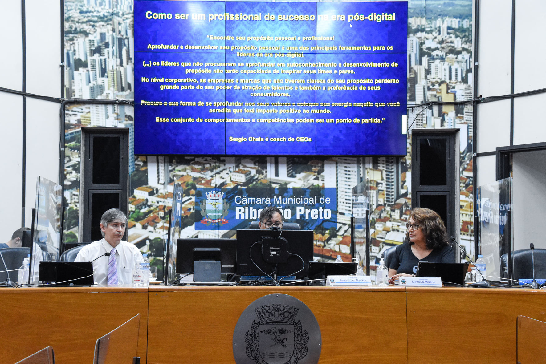 Liderança é tema de capacitação da Escola do Parlamento 