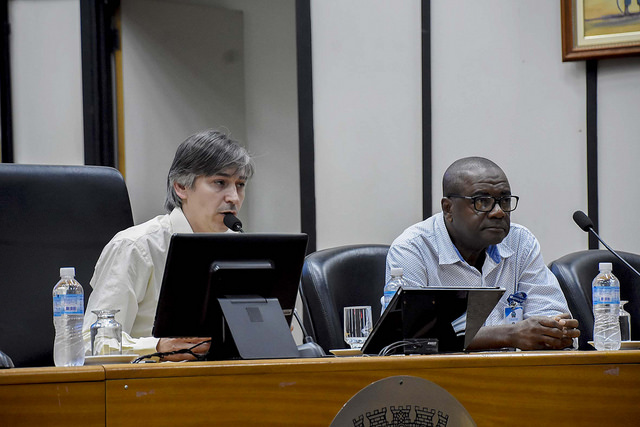 Escola do Parlamento Capacita Servidores em Simpósio