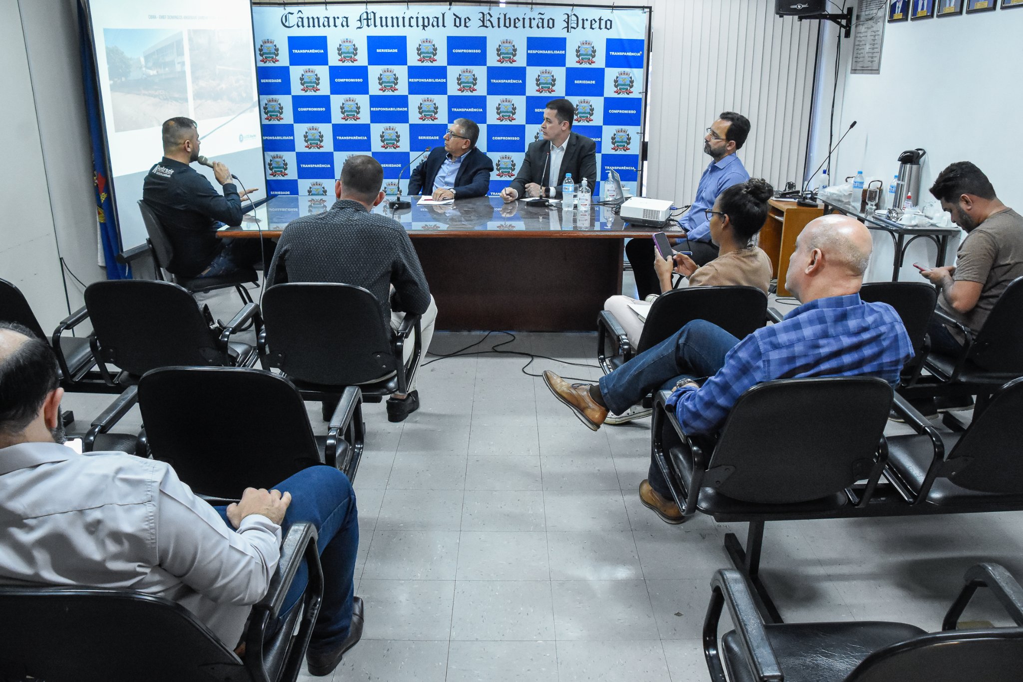 Falha em projeto atrasa entrega de obra da escola Domingos Angerami