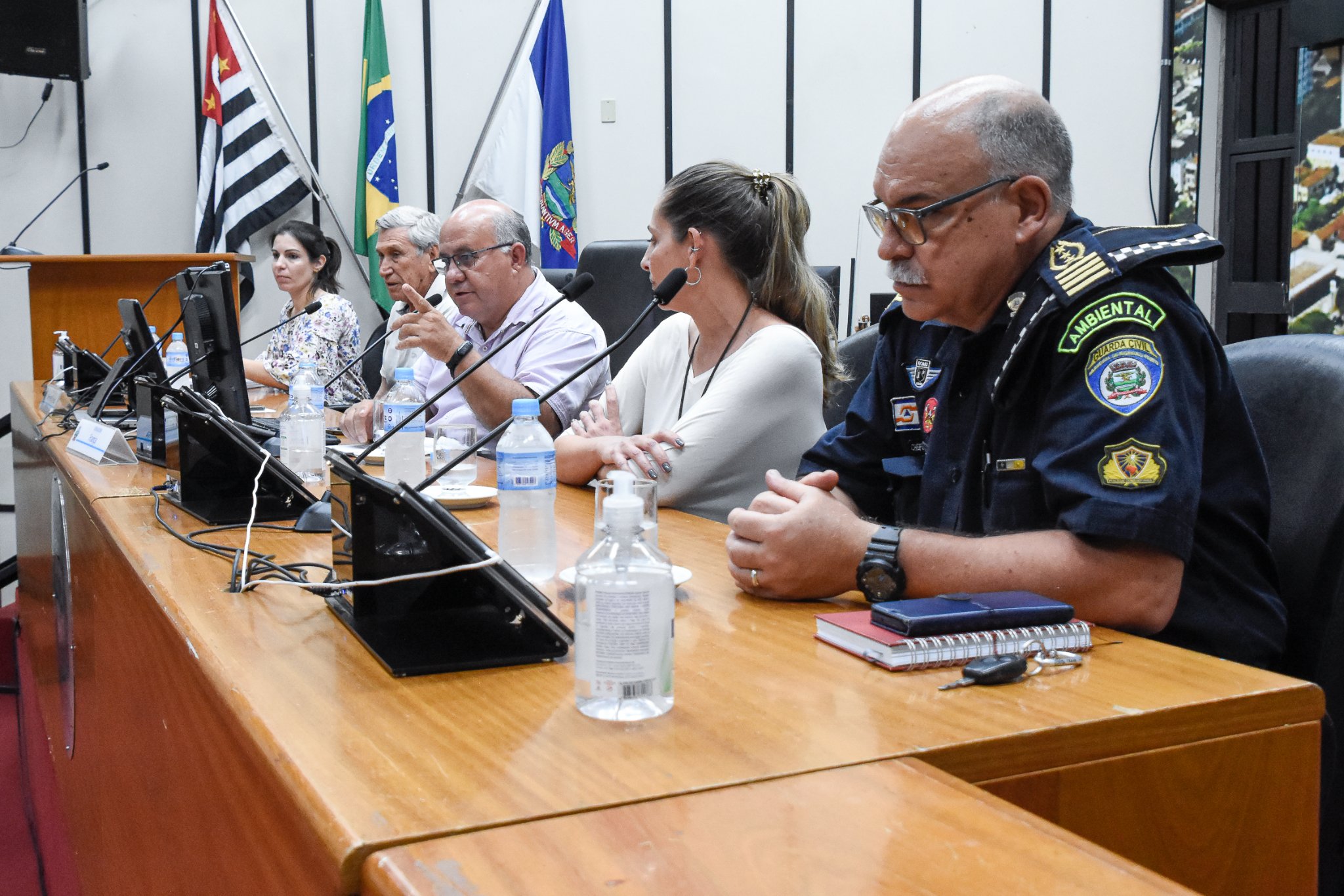 Animais de grande porte foi tema de reunião de Comissão Permanente