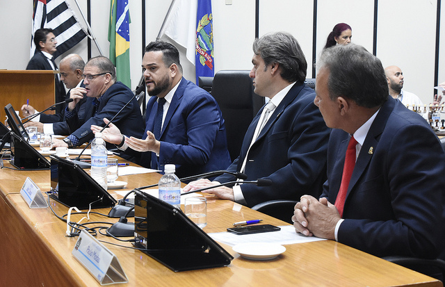 Aprovado projeto que instala travas de altura em pontes e viadutos