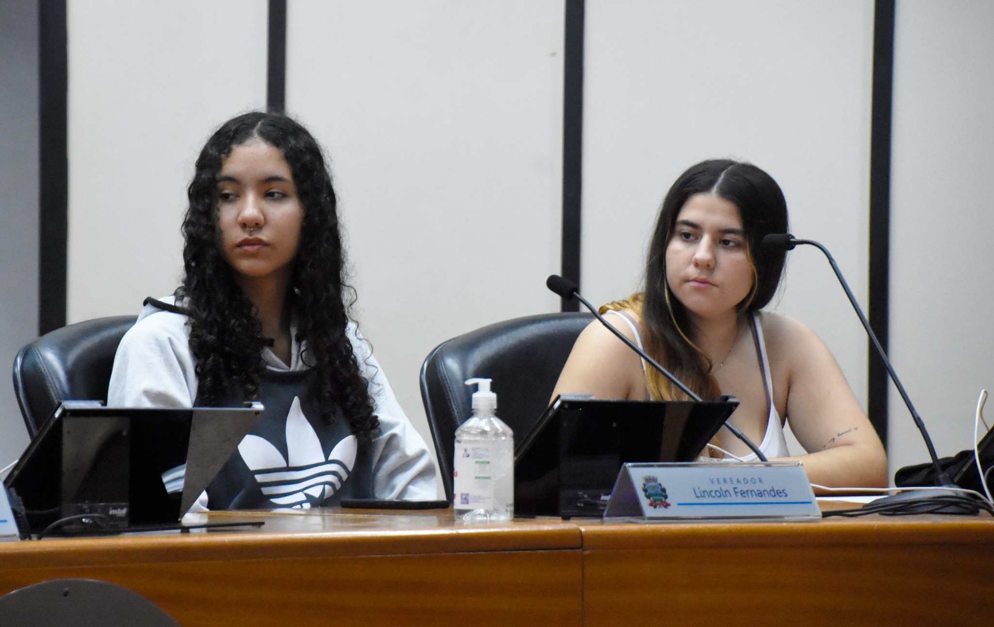 Adolescentes do Senac têm experiência imersiva no legislativo