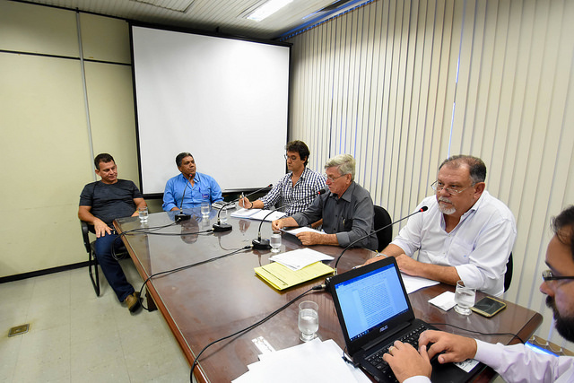 Funcionários são ouvidos pela CEE dos vazamentos e abastecimento do Daerp