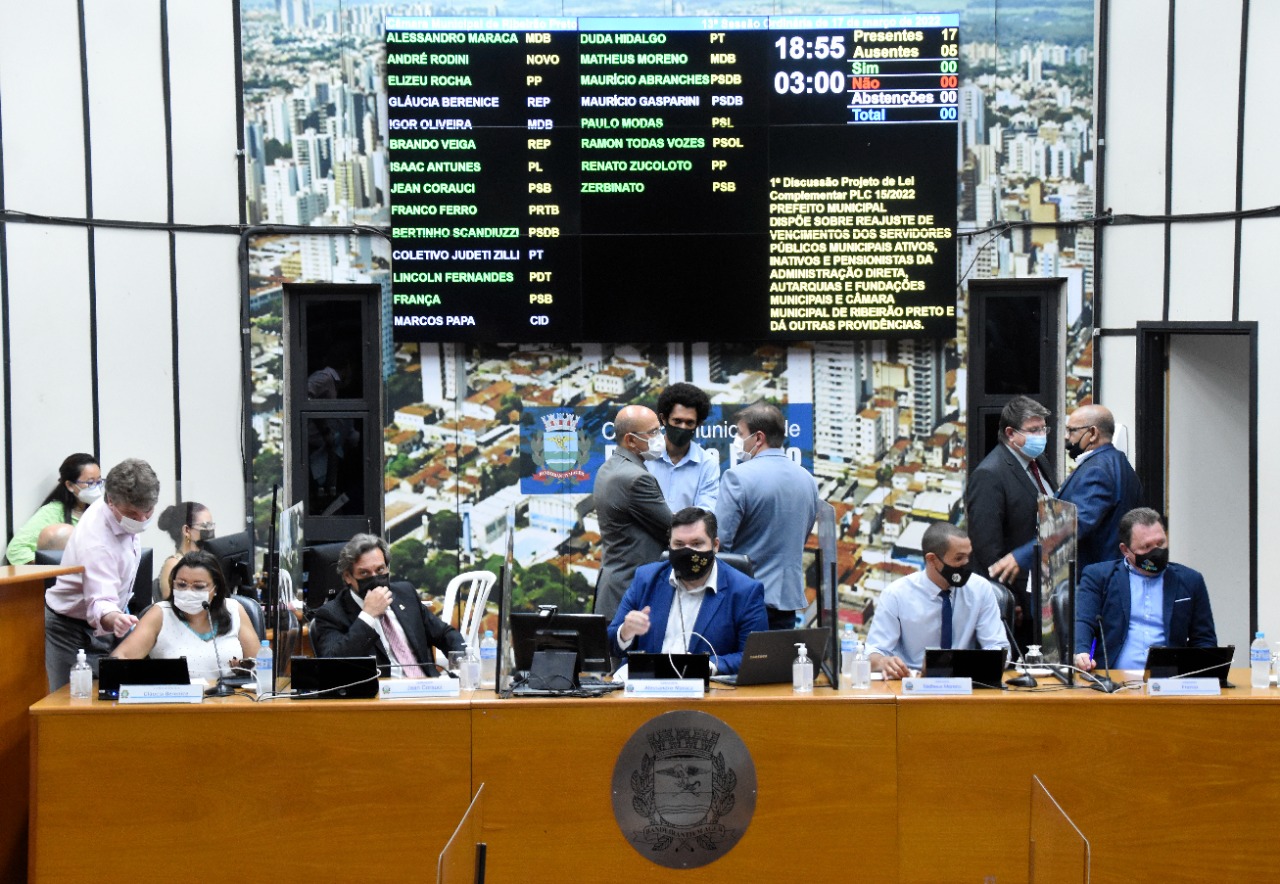 Câmara aprova projeto de reajuste dos servidores municipais 