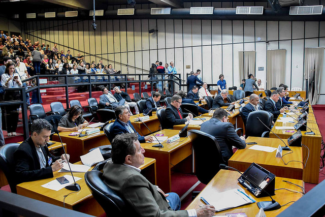 Novos integrantes da GCM participam da sessão ordinária