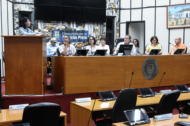 Jorge Parada irá elaborar projeto de controle da população de animais de rua