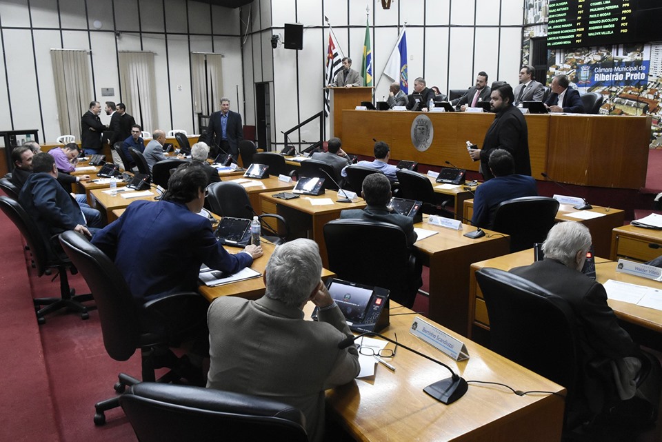 Vereadores aprovam seis matérias durante sessão ordinária