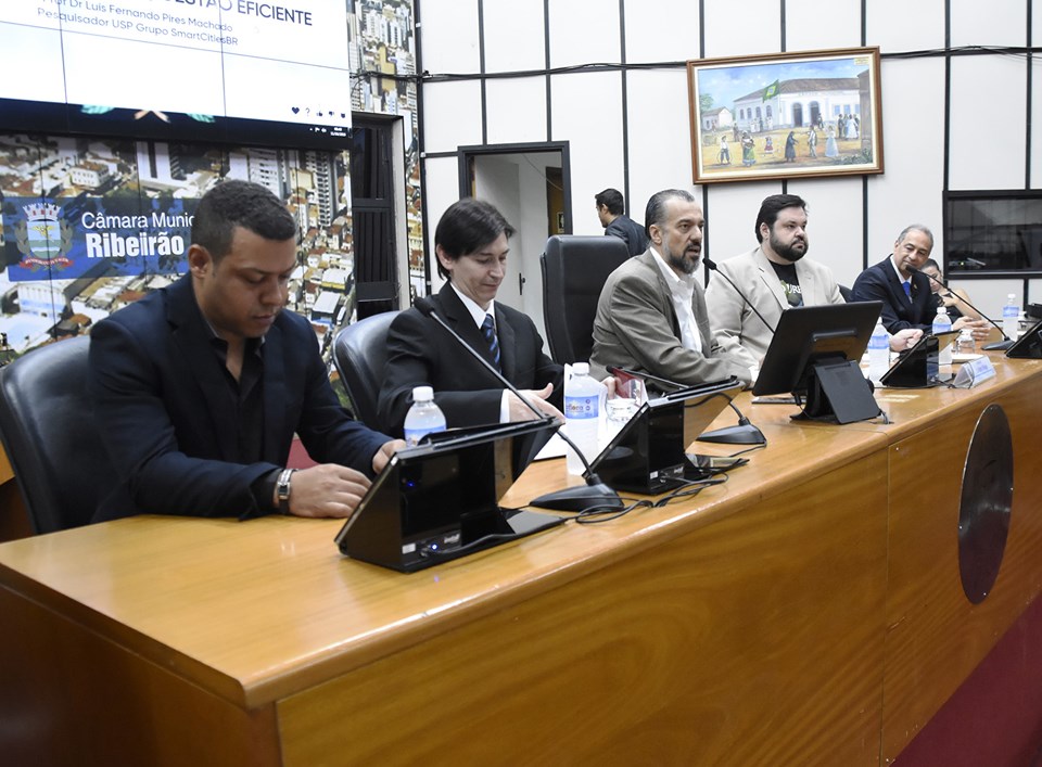 Escola do Parlamento e Interlegis disseminam métodos de Cidades Inteligentes