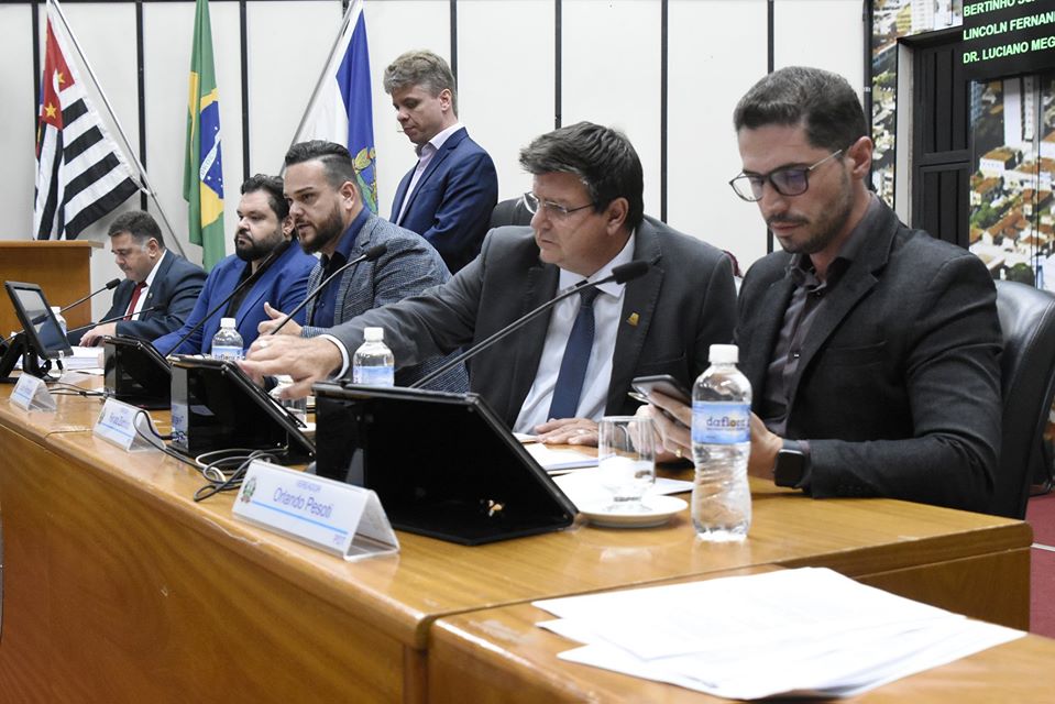 Vereadores negam convocação do secretário da Saúde