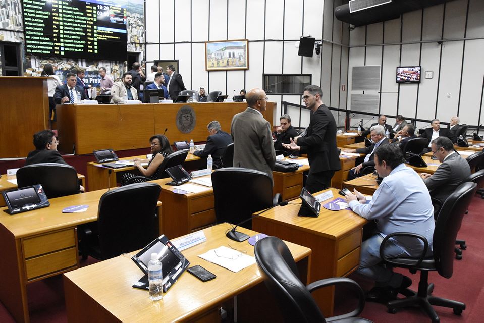 Vereadores discutem cinco projetos de autoria do Executivo Municipal