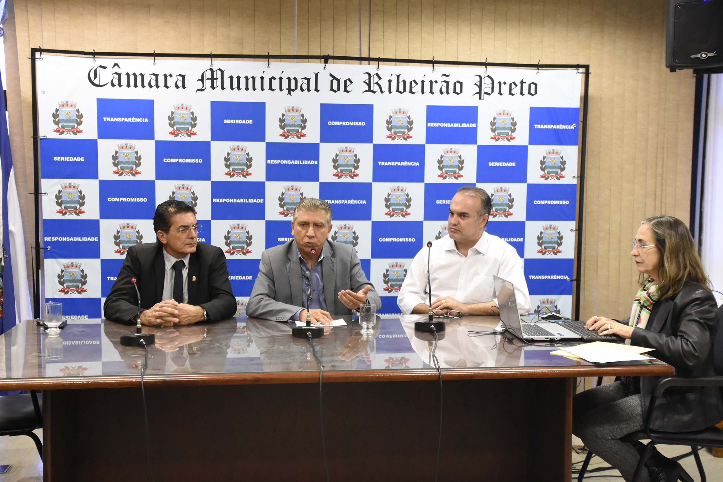 Instalada na Câmara Comissão de Estudos da Nove de Julho 