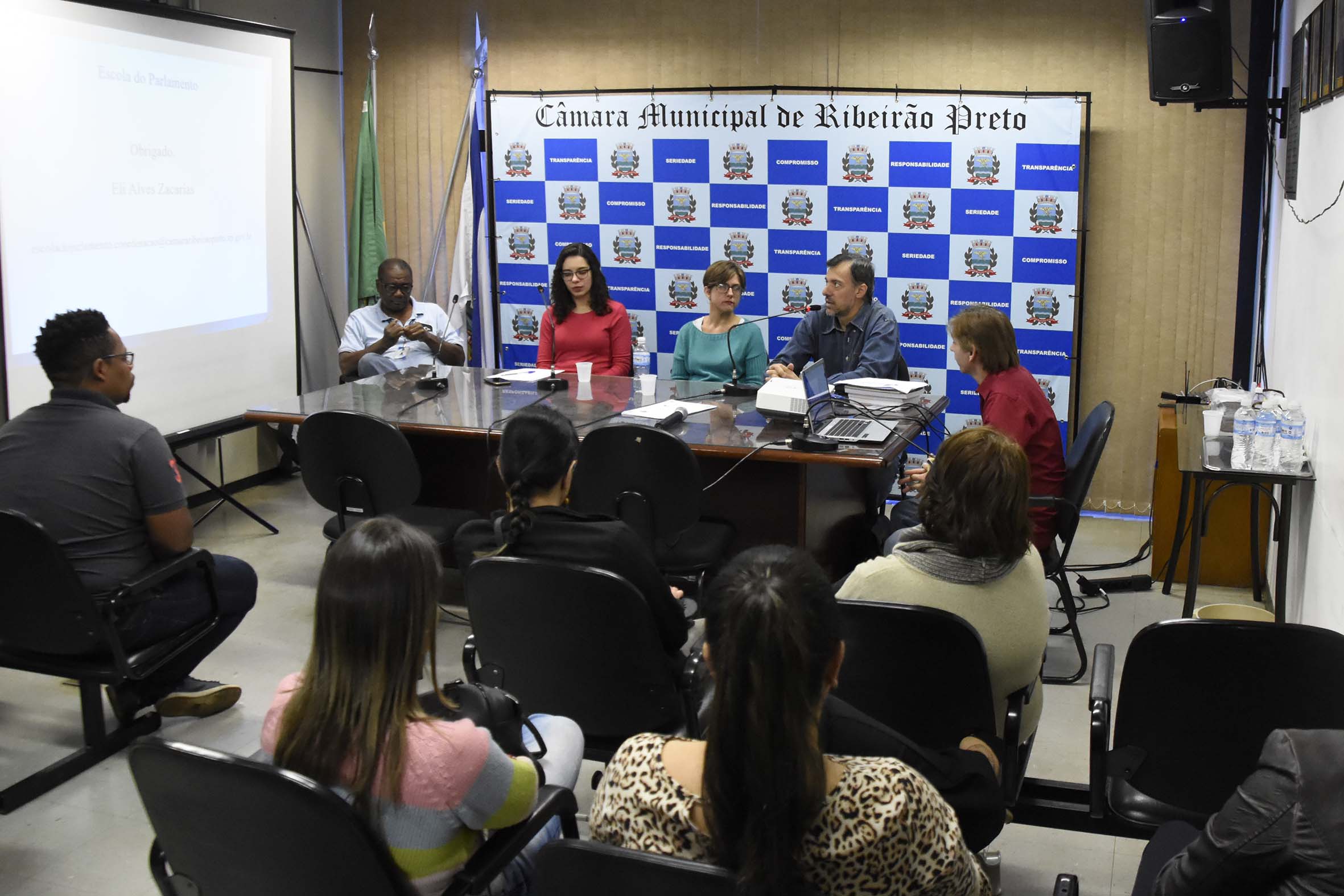 Retrospectiva de 2019 da Escola do Parlamento tem Resultados Positivos