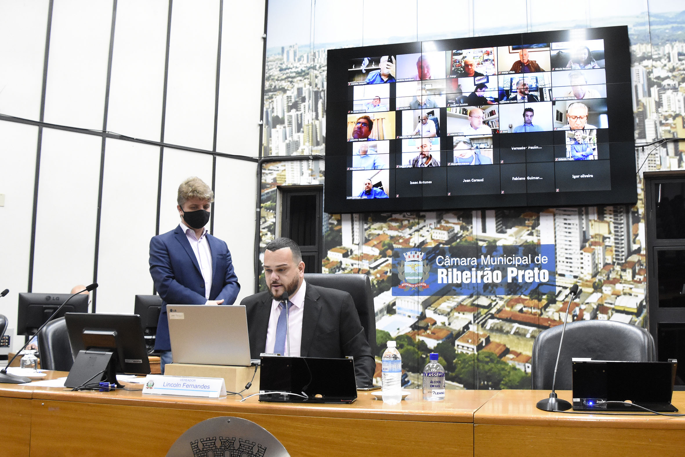 Aprovada medidas de prevenção ao COVID-19  no aeroporto e rodoviárias 