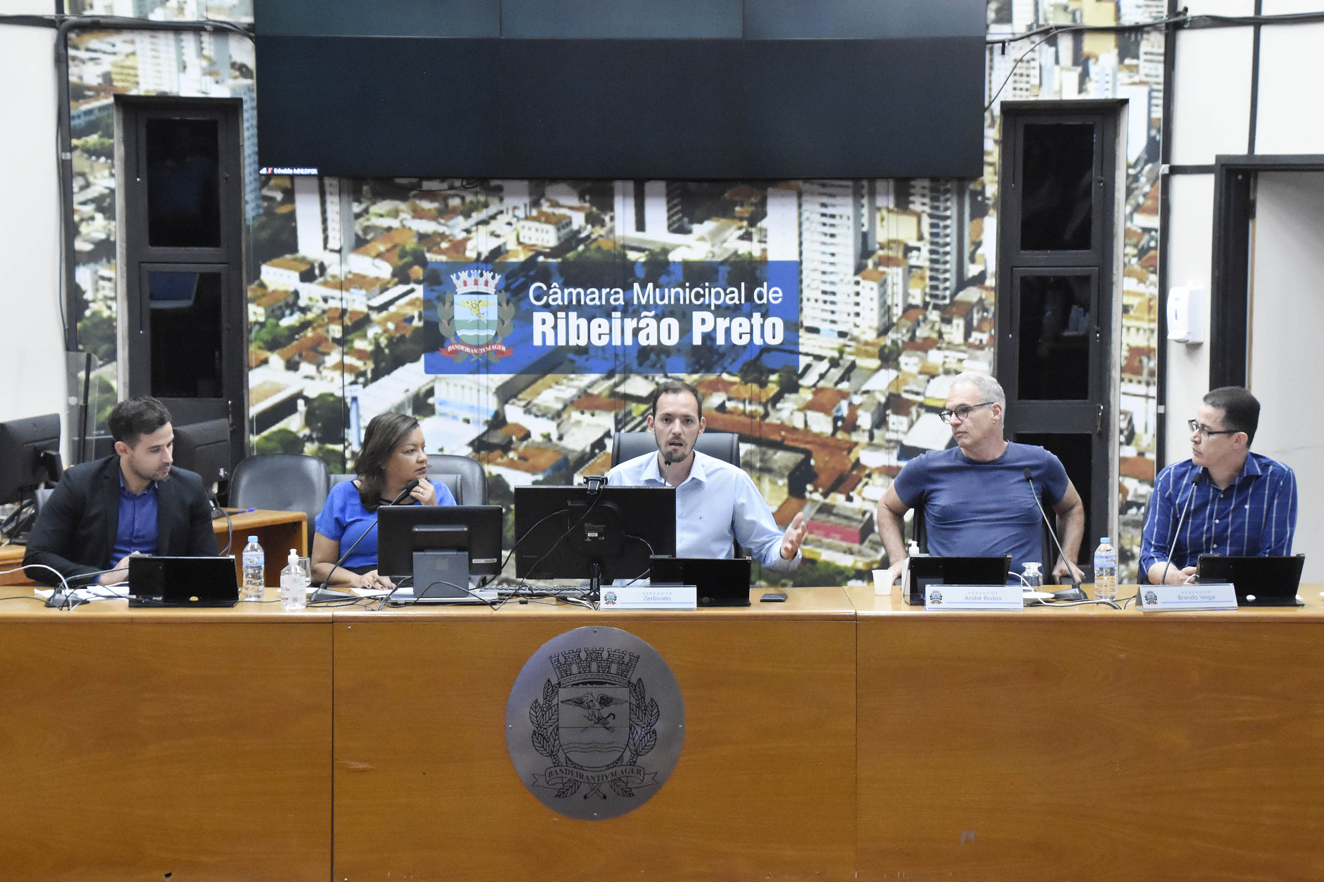 Comissão de vereadores debate direitos fundamentais