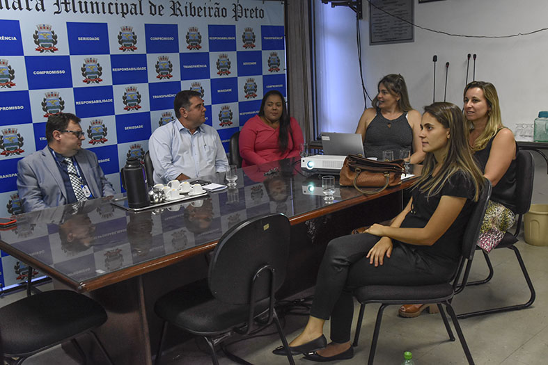 Paulinho Pereira realiza encontro sobre o Programa de Educação Ambiental