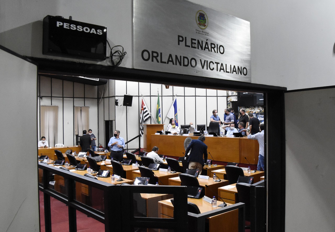 Vereadores derrubam veto ao projeto que trata sobre gabinetes optométricos 