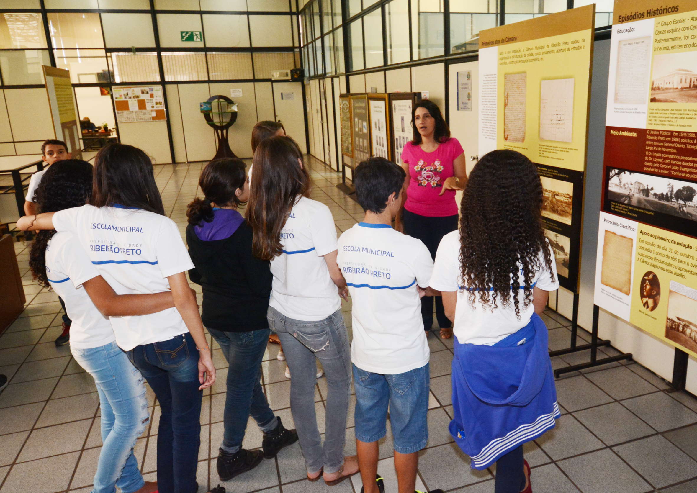 EMEF Professor Dr. Waldemar Roberto participa do Programa Câmara na Escola