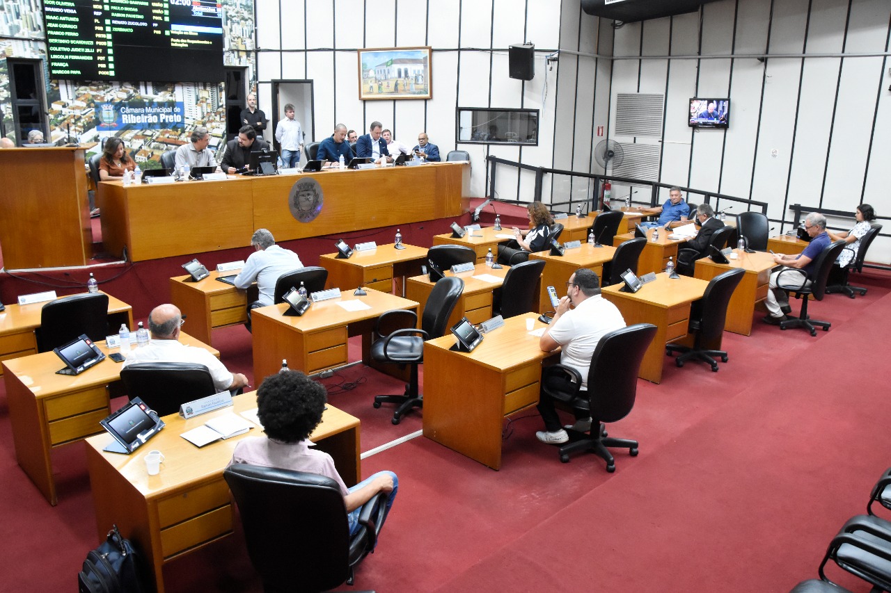 Cinco matérias foram deliberadas pelos vereadores durante sessão ordinária 