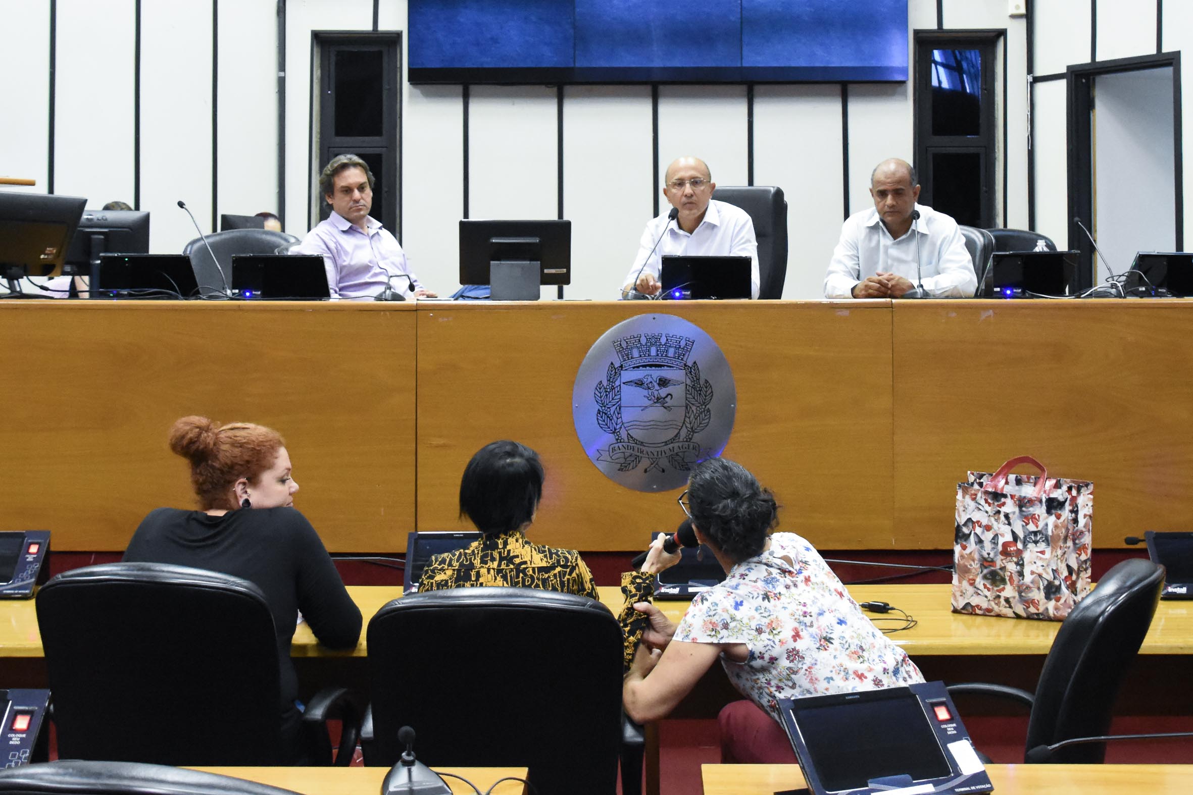 Comissão da eutanásia ouve representantes de ONGs