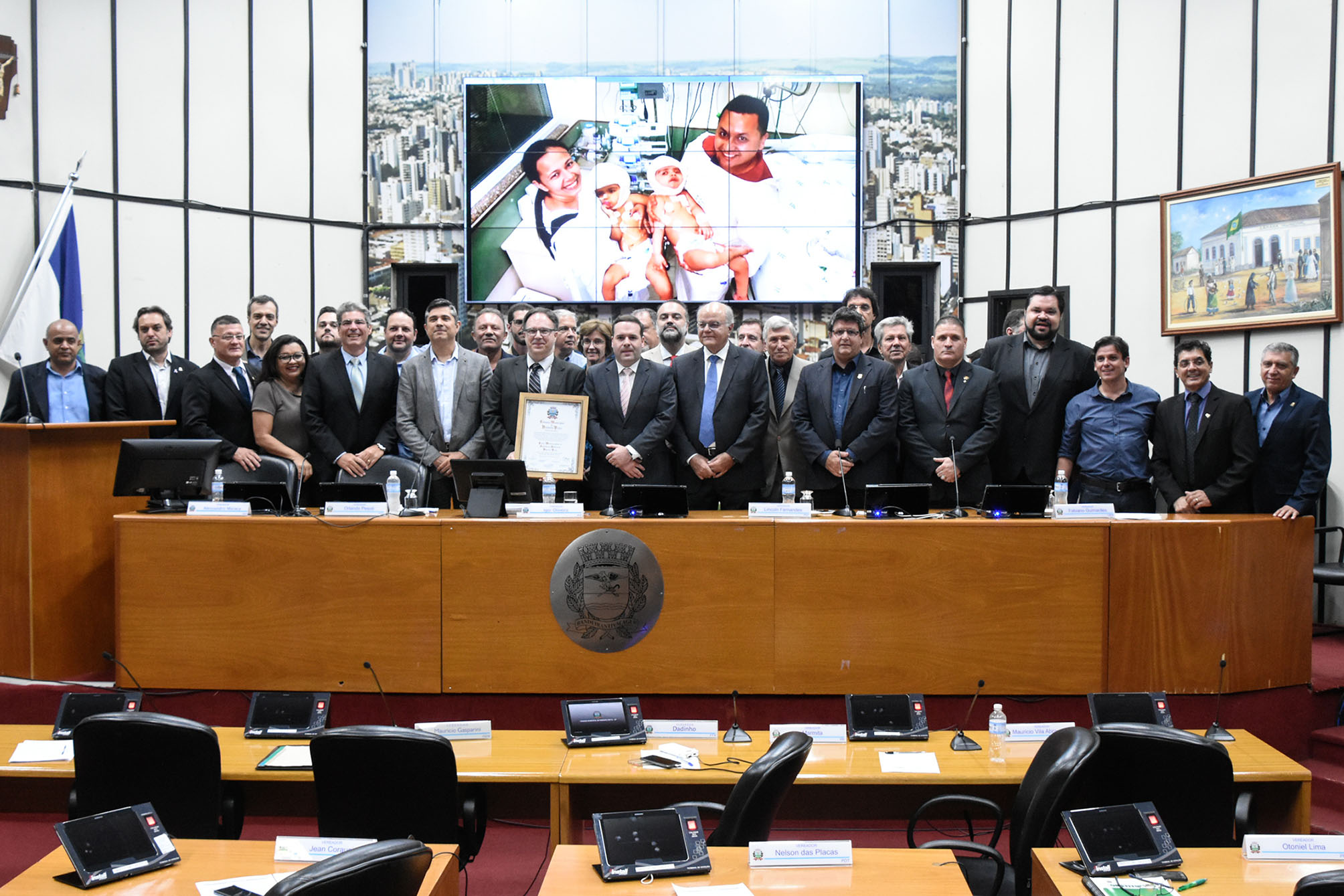 Equipe Médica do HC é homenageada durante Sessão Ordinária