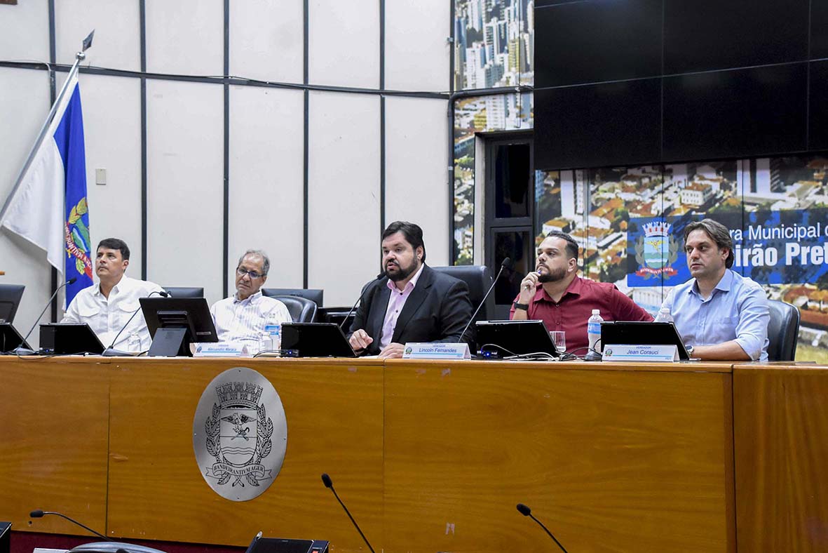 Vereadores discutem IPTU remanescente com chacareiros