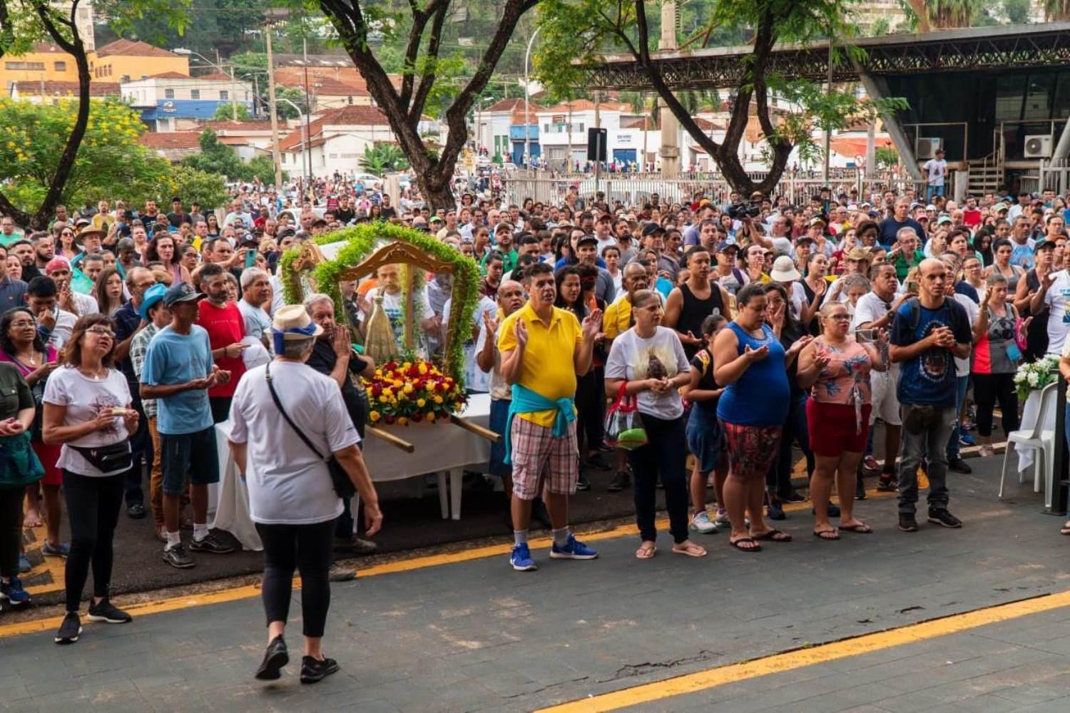 Romaria de Nossa Senhora Aparecida acontece nesta quinta  