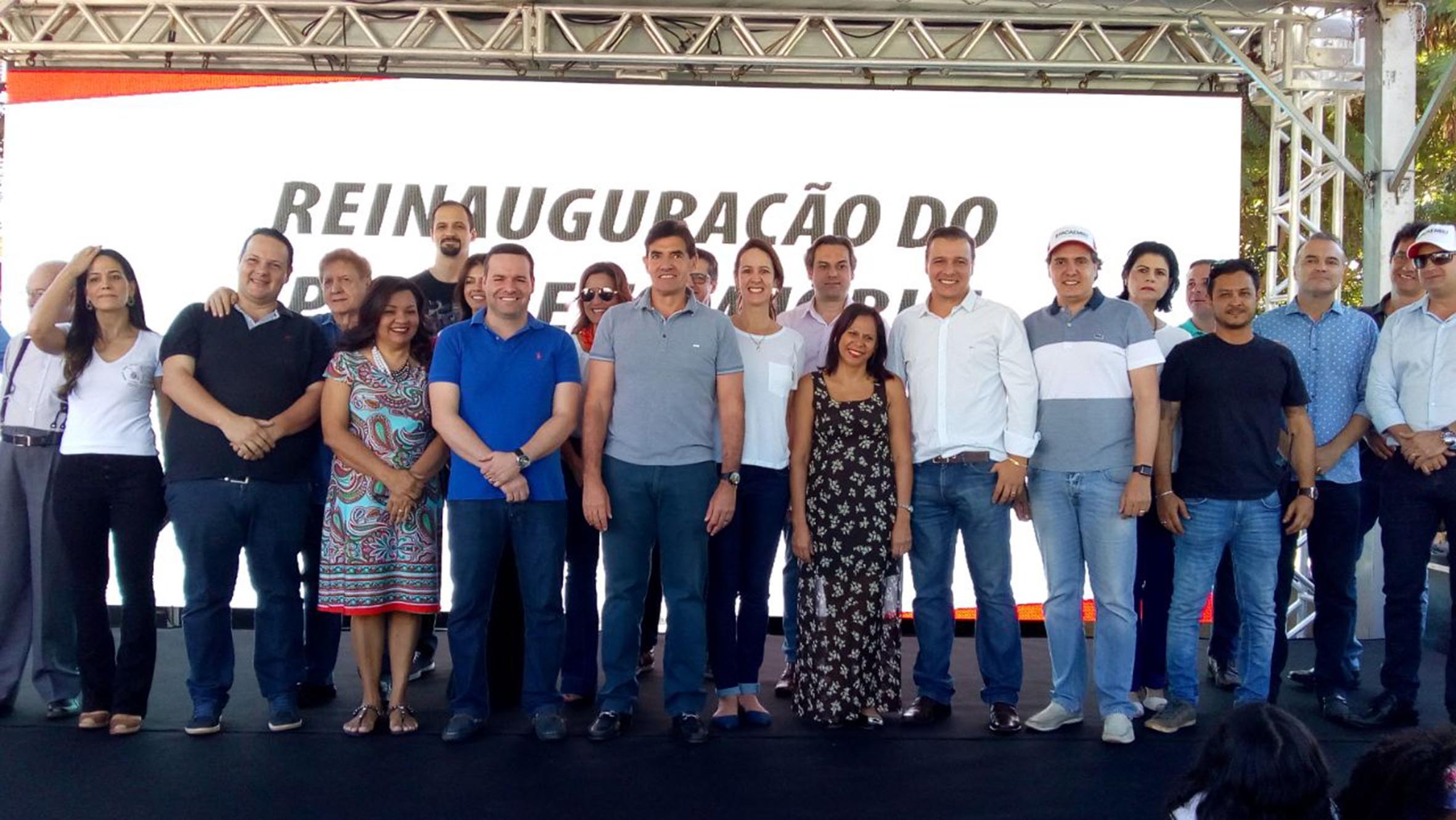 Vereadores prestigiam reinauguração do parque Tom Jobim