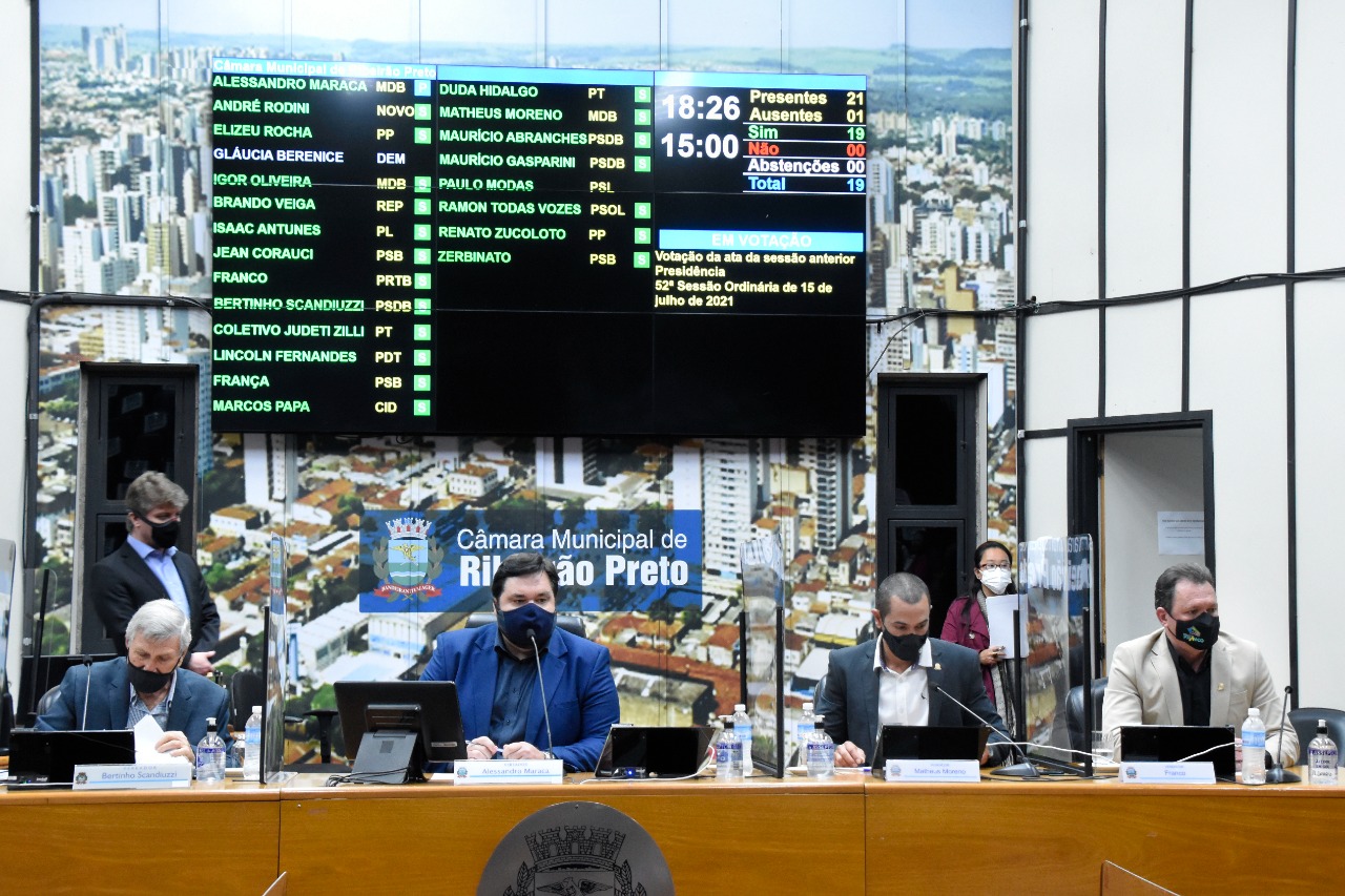 Câmara retorna com sessões presenciais e aprovam quatro matérias