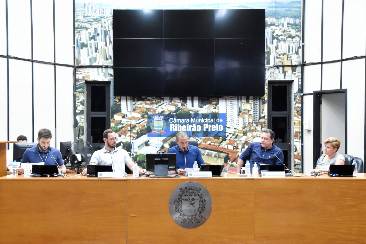 Unidade escolar do Jardim Manoel Penna deverá ser entregue em um ano