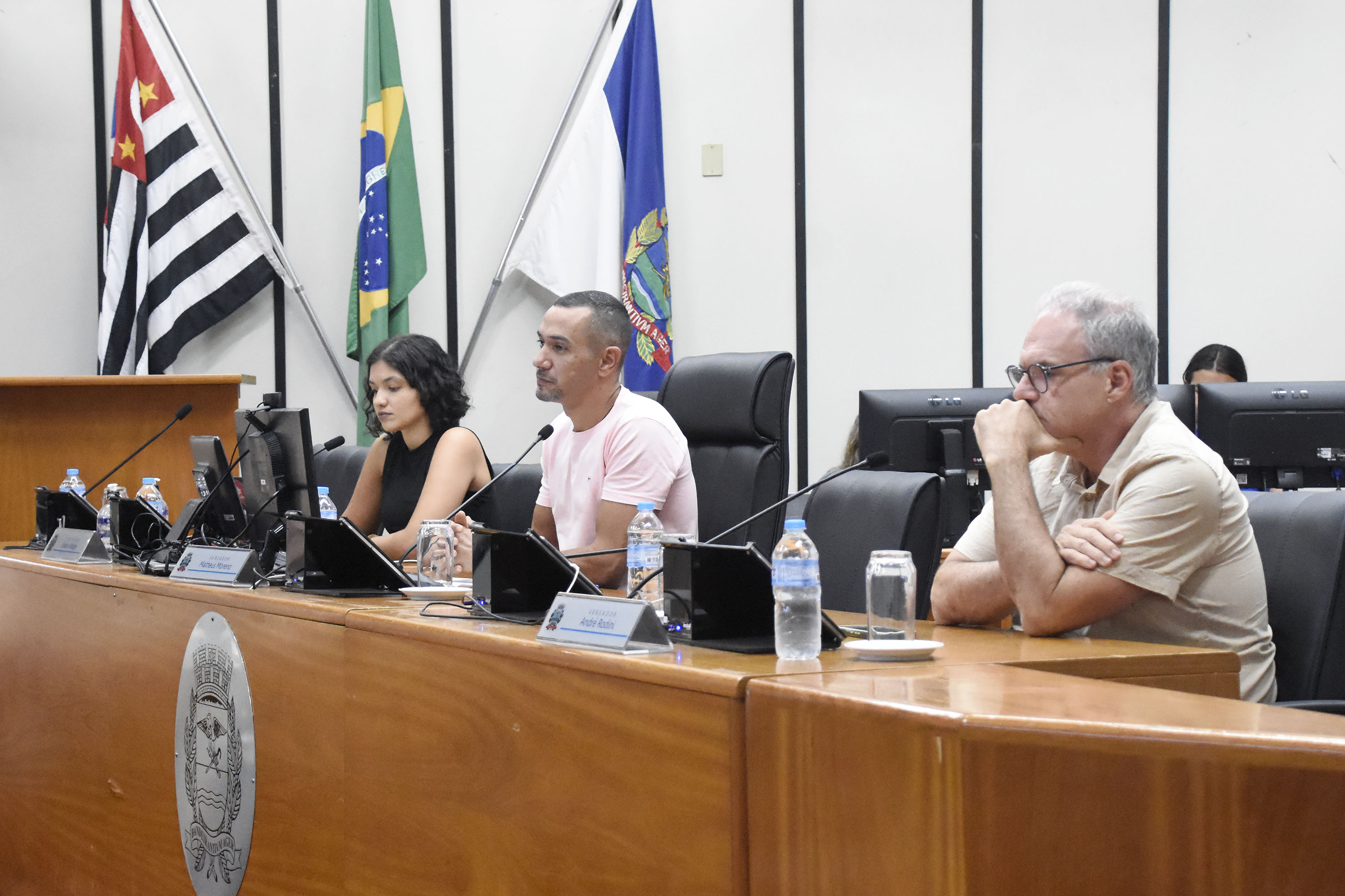 Foto da Comissão - vereadores Matheus Moreno, Duda Hidalgo e André Rodini